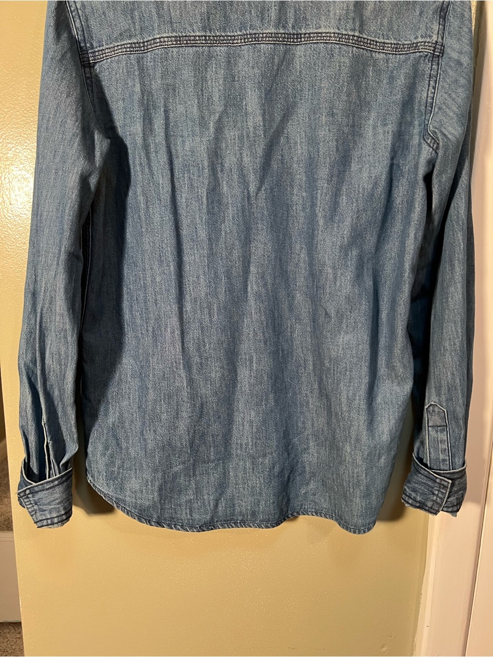 American Giant Women’s Size XS Chambray Denim Button Down Shirt Blue 100% Cotton - Picture 7 of 9